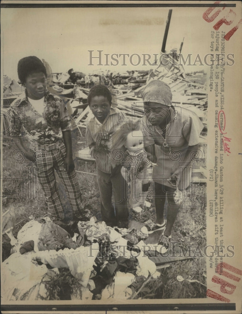 1976 Tornado Debris Mississippi Children - Historic Images