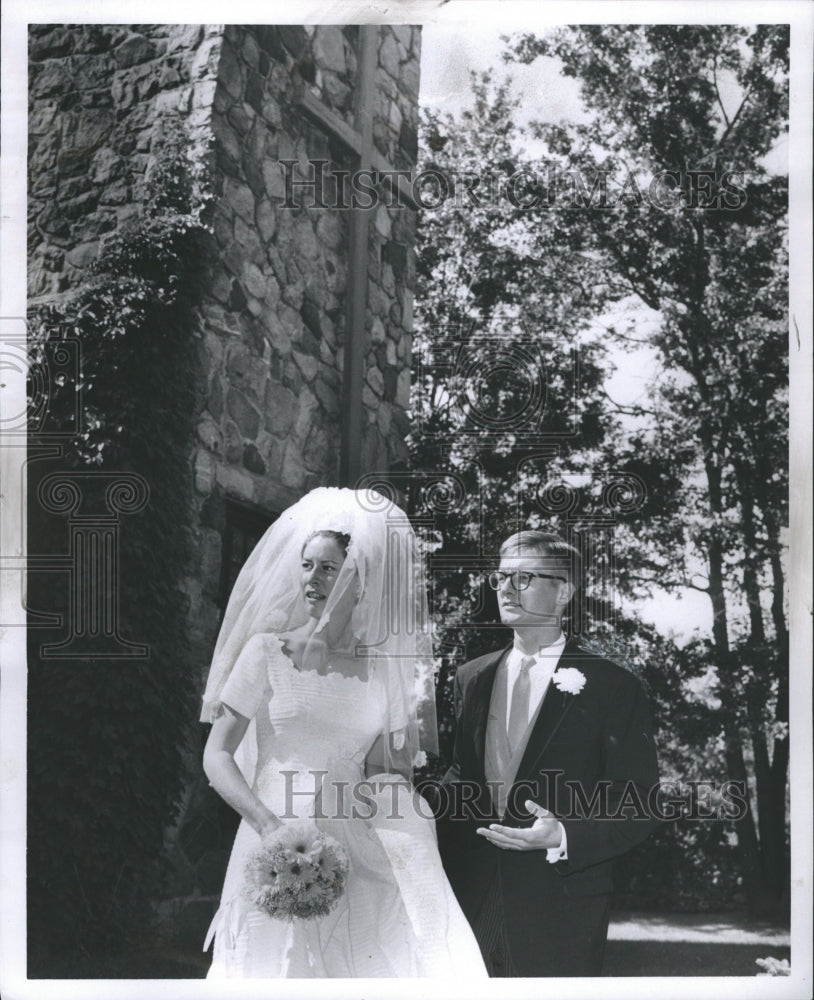 1966 wedding of Mr. and Mrs James Spitzlev - Historic Images