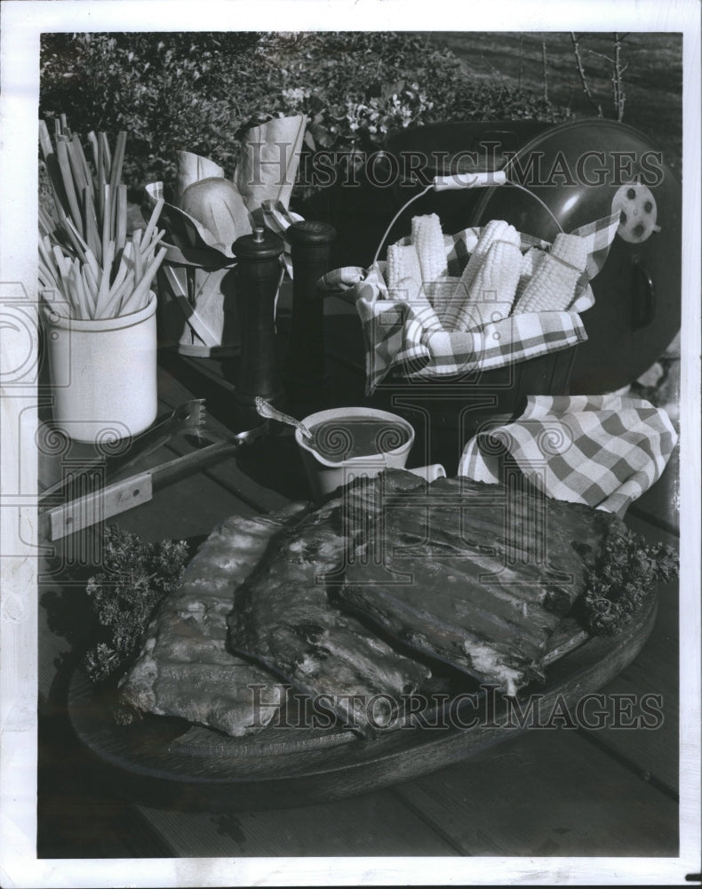1967 Spare Ribs in sweet and tangy sauce - Historic Images