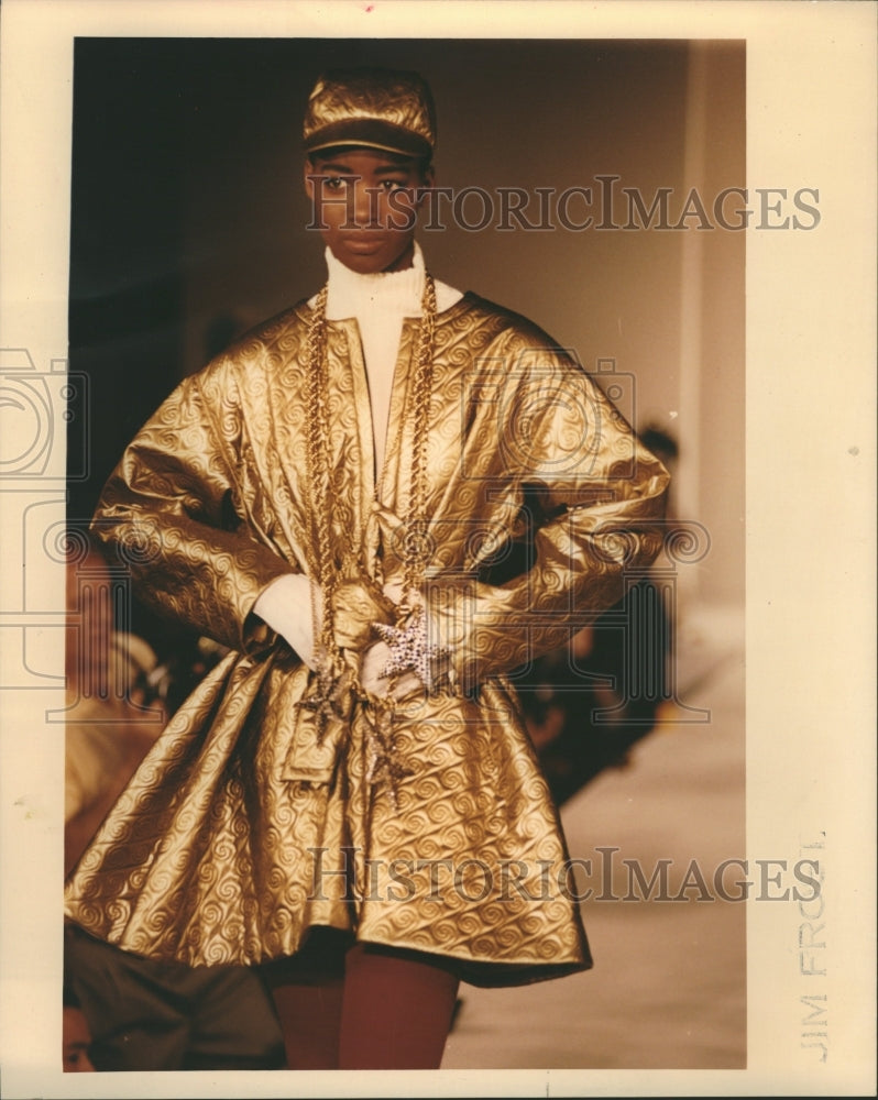 1991 Charlotte Neuville Design Street Wear - Historic Images