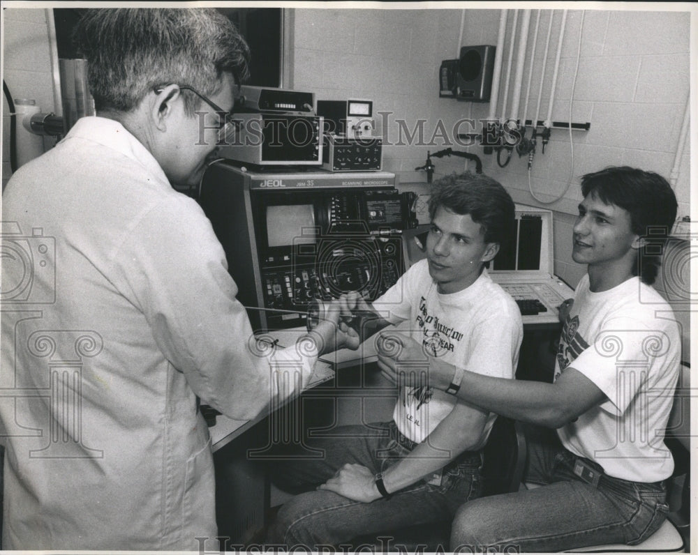 1988 Argonne National Laboratory science - Historic Images