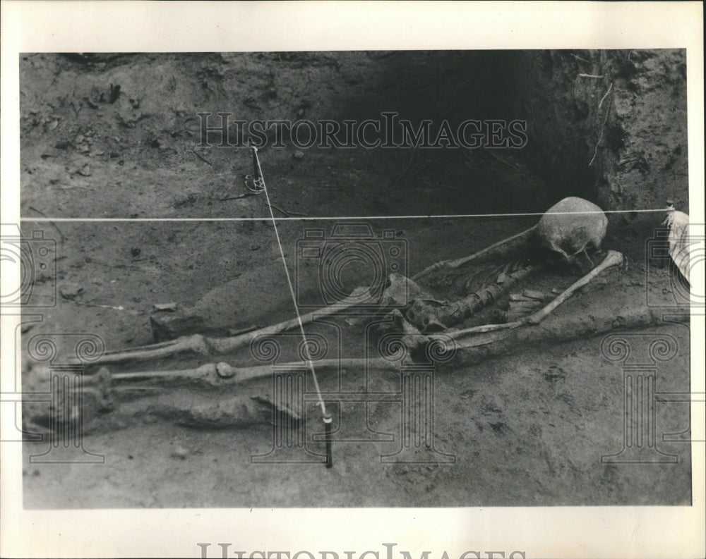 1983 Archaeology Elizbeth Mounds - Historic Images