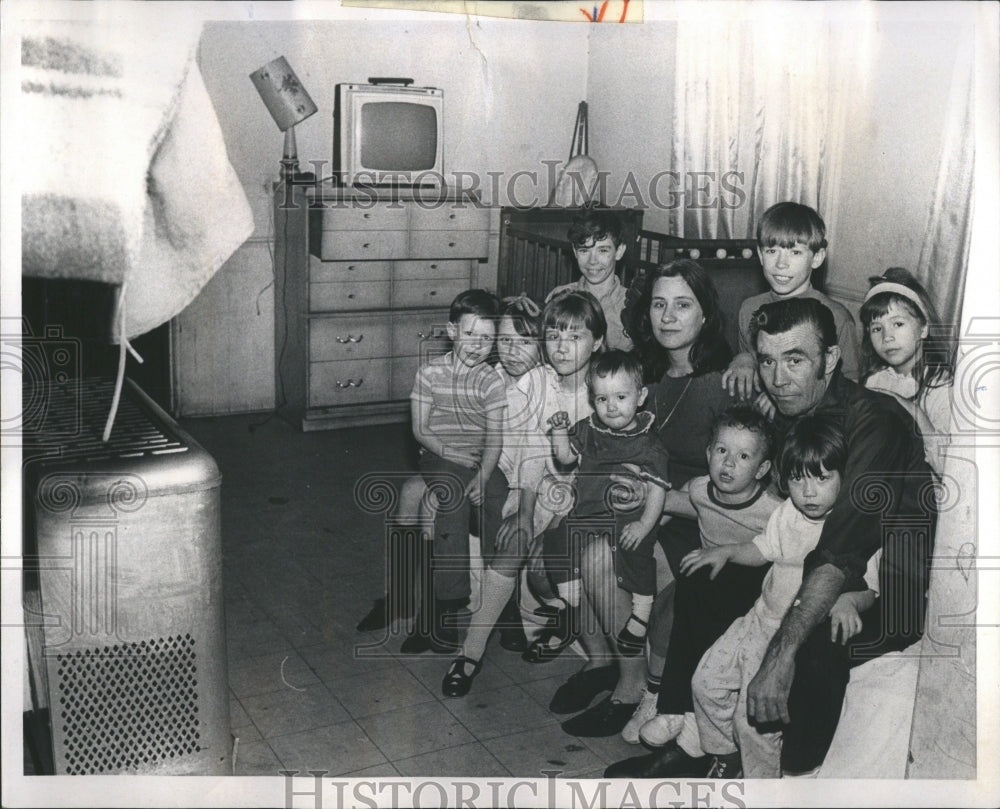 1970 family four room basement in slums - Historic Images