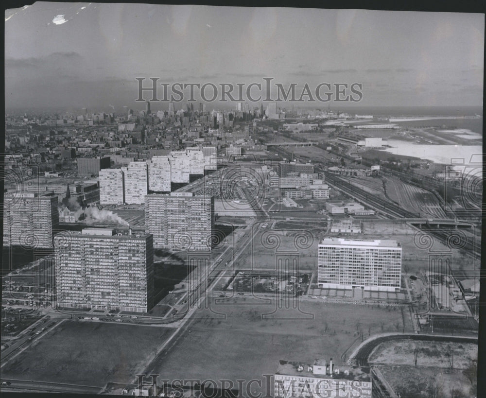 1961 Aerial view Lake Meadows Projects - Historic Images