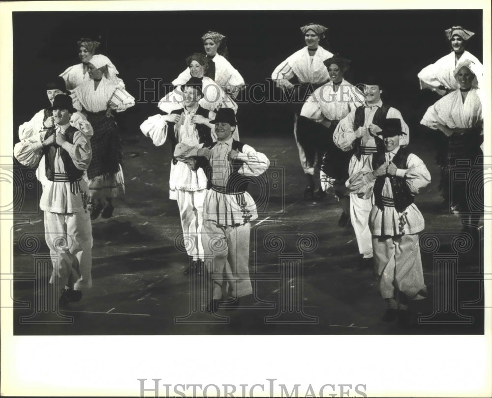 1984 Tamburitzans performing at Beethoven Hall-Historic Images