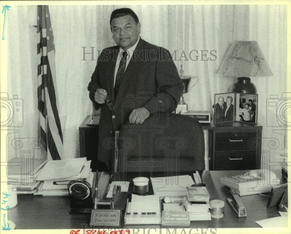 1988 Al Aleman at Office - Historic Images