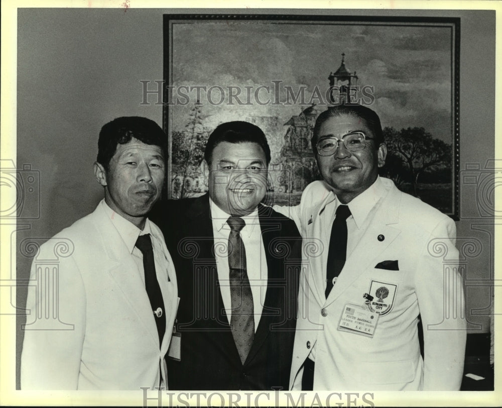 1988 Al Aleman, Jr. at Barbecue for Japanese Children with Others - Historic Images