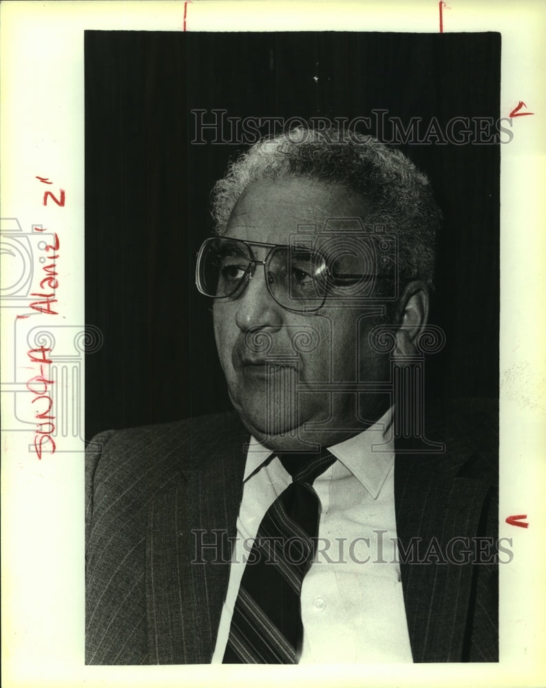 1985 Press Photo John C. Alaniz of South San School Board - saa00493 - Historic Images