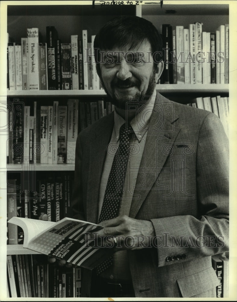 1984 Press Photo Dr. Harold Barger - saa00602 - Historic Images