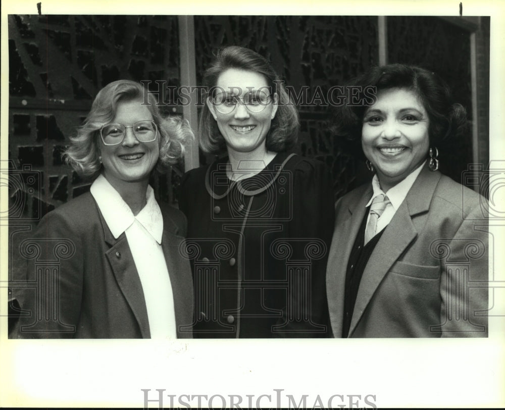 1991 Lila Aguirre, Leadership Loop Chair at Women's Chamber Meeting - Historic Images