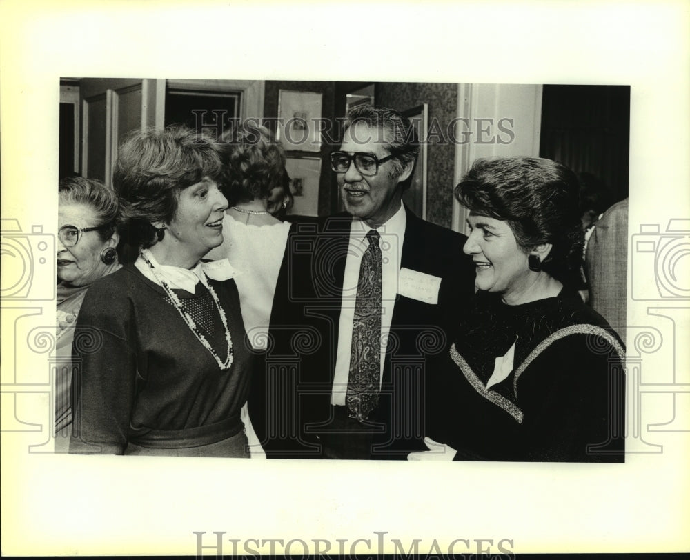 1987 Joe A. Aguayo at Opera Guild Event with Others - Historic Images