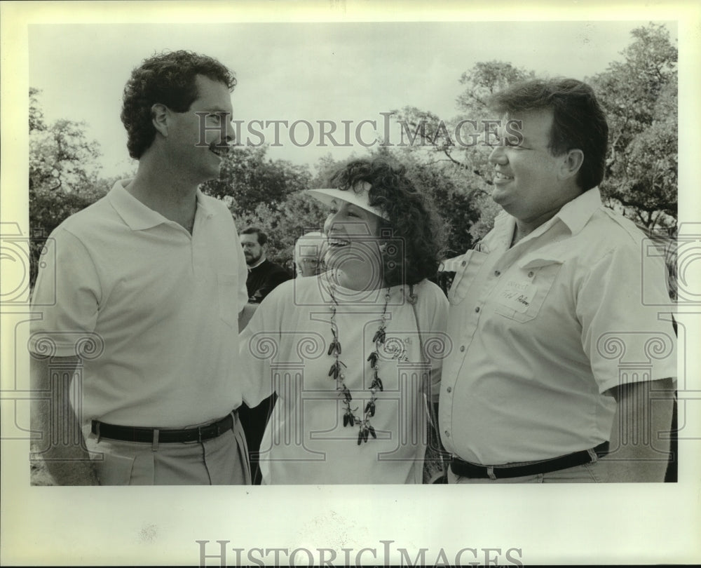 1989 Casa de Padres groundbreaking ceremony attendees - Historic Images