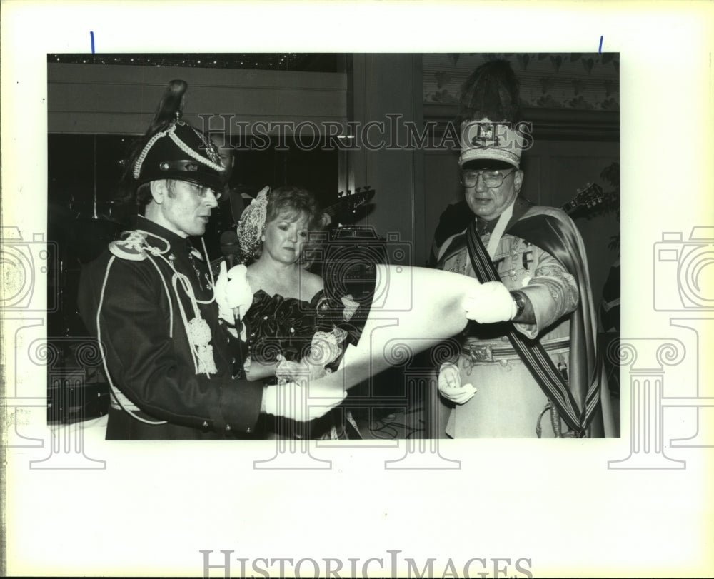 1991 Fort Sam Houston Historical Ball attendees - Historic Images