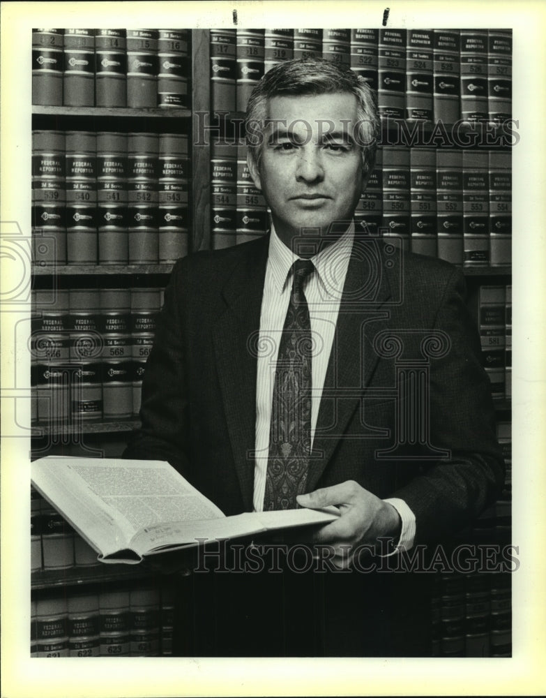 1988 Attorney Robert Arellano - Historic Images