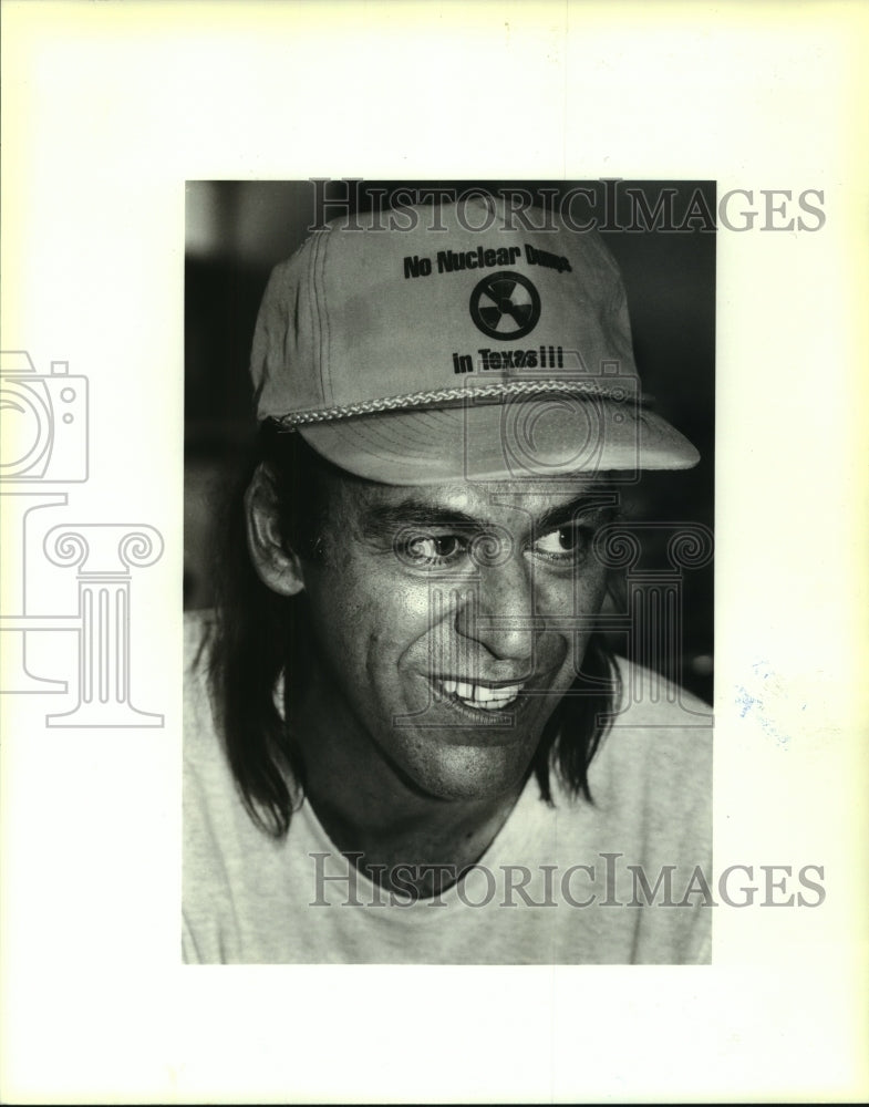 1993 Press Photo Bill Addington, Sierra Blanca, opposed to nuclear dump - Historic Images