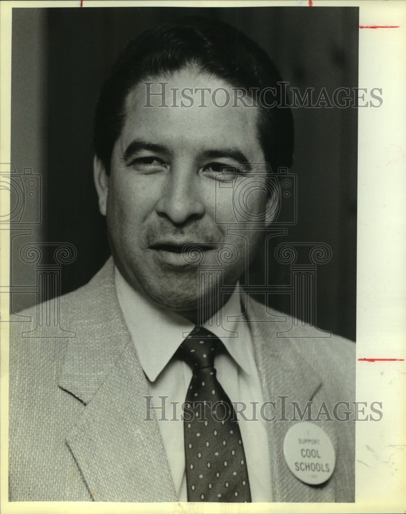 1985 Labor leader Richard Arispe - Historic Images