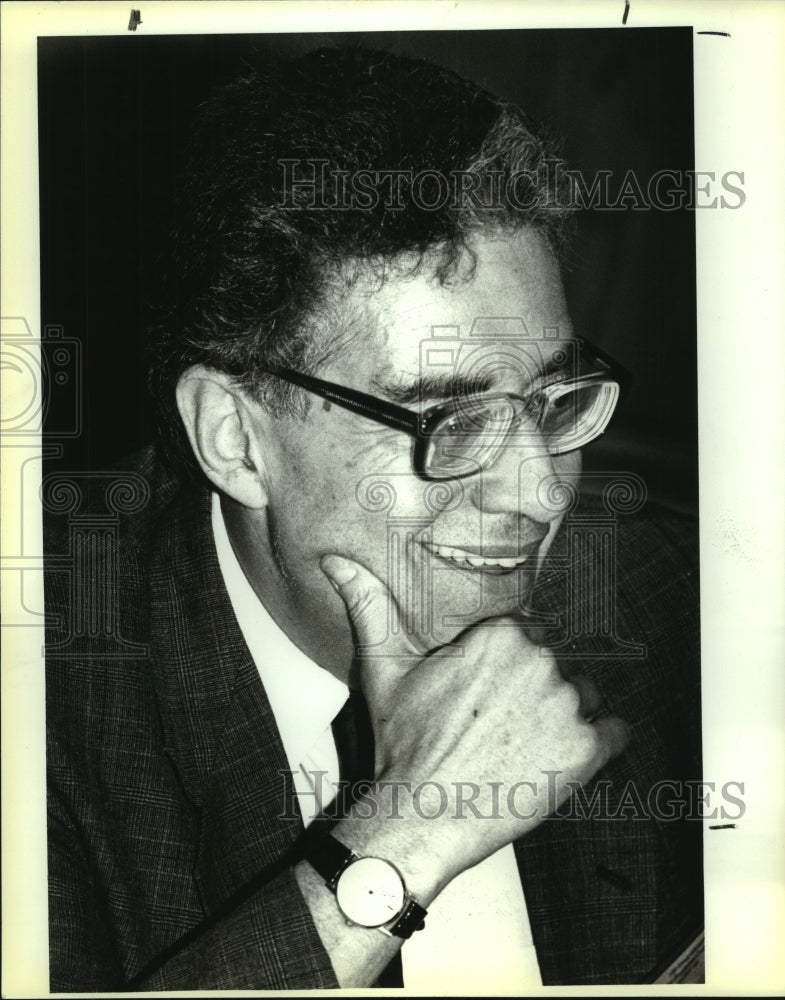 1991 Press Photo Bill Agosto, president of Lunar Industries, Houston, Texas - Historic Images