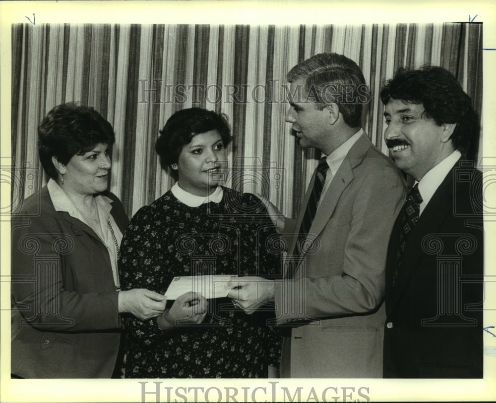 1983 Yolanda Arrellano and colleagues at City Hall - Historic Images