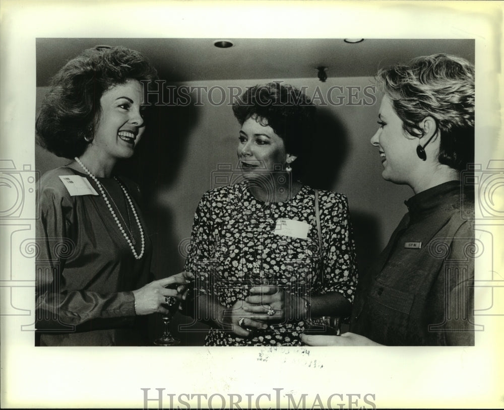 1987 Press Photo Professional Women's Perspective reception at Hyatt Regency - Historic Images