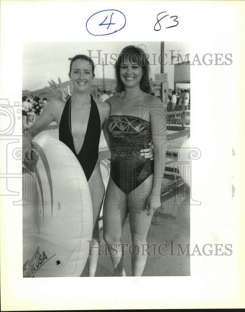 1987 Press Photo Jody LaCombe and Janice Bartlett at Waterpark USA - saa01458 - Historic Images