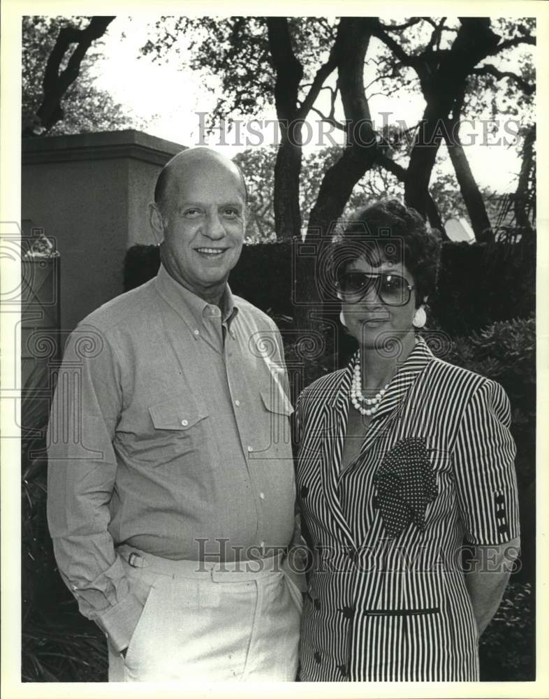 1988 Press Photo Sam and Ann Barshop, United Way cabinent member reception - Historic Images