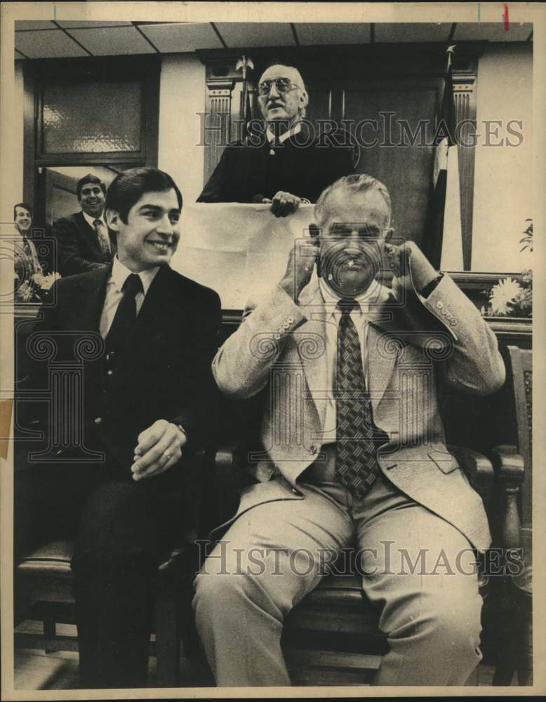 1980 Press Photo Texas Governor Bill Clements with judges - saa01505 - Historic Images