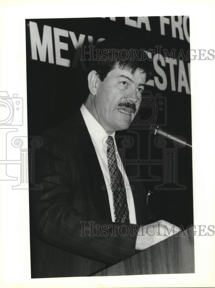 1993 Press Photo Chihuahua, Mexico, governor Francisco Barrio Terrazas - Historic Images