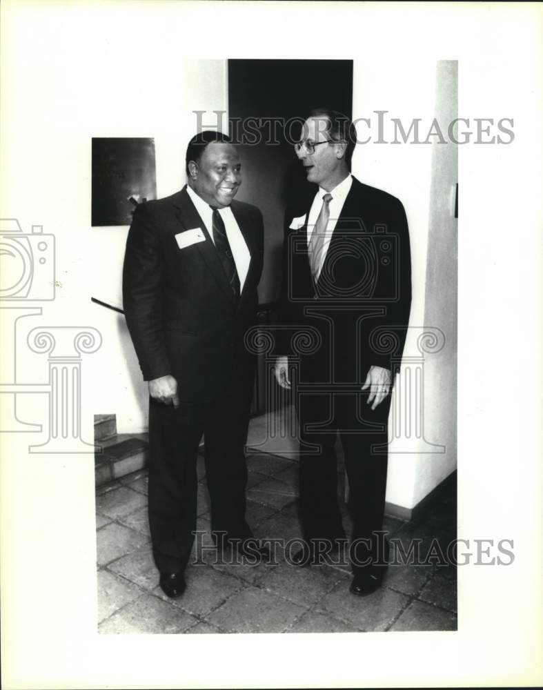 1991 Press Photo Funding Information Center Philanthropy Day event guests - Historic Images