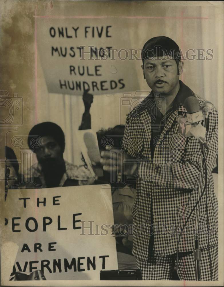 Press Photo Huntleigh Parks Residents Assocation president Lloyd C. Barnes - Historic Images