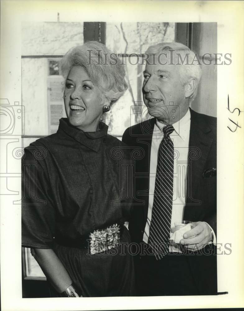 1986 Press Photo Barbara and Tom Bagley at Southwest Craft Center - saa01661 - Historic Images