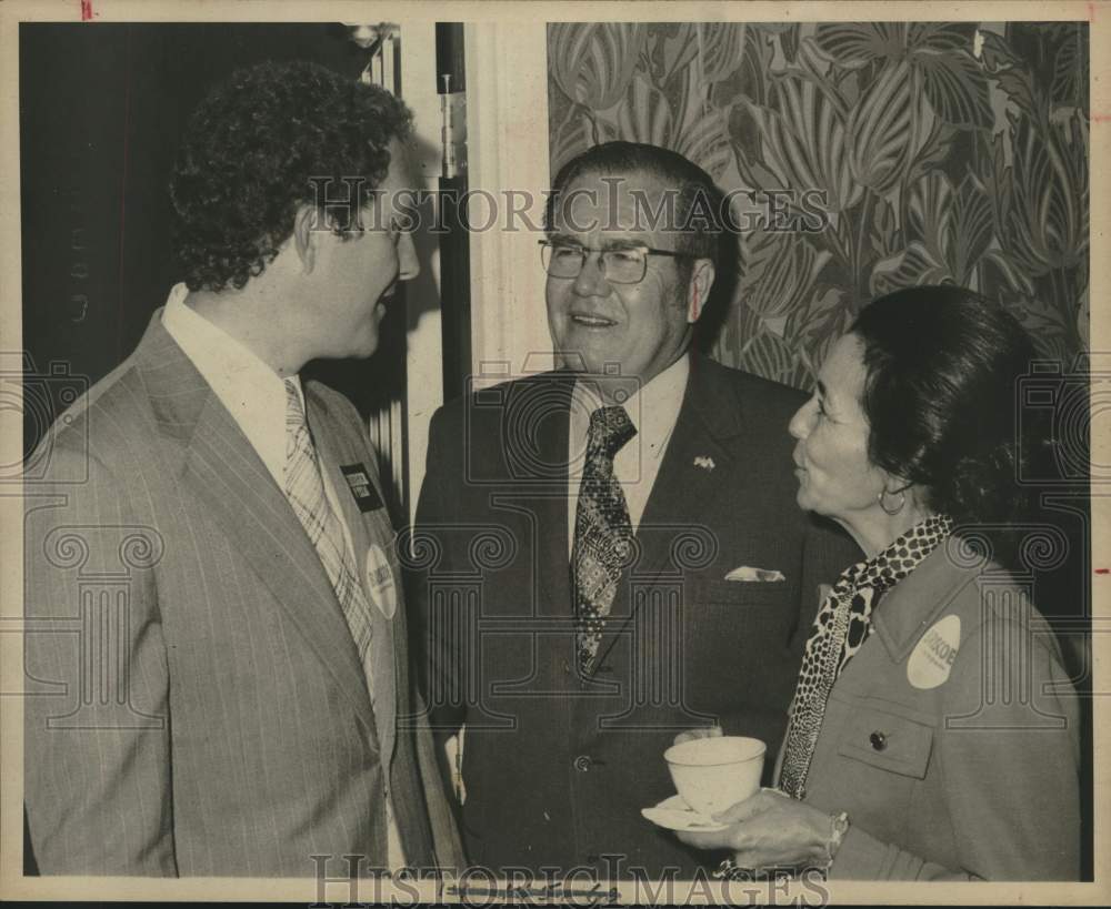 1974 Democrat Dolph Buscoe with Others at Event - Historic Images