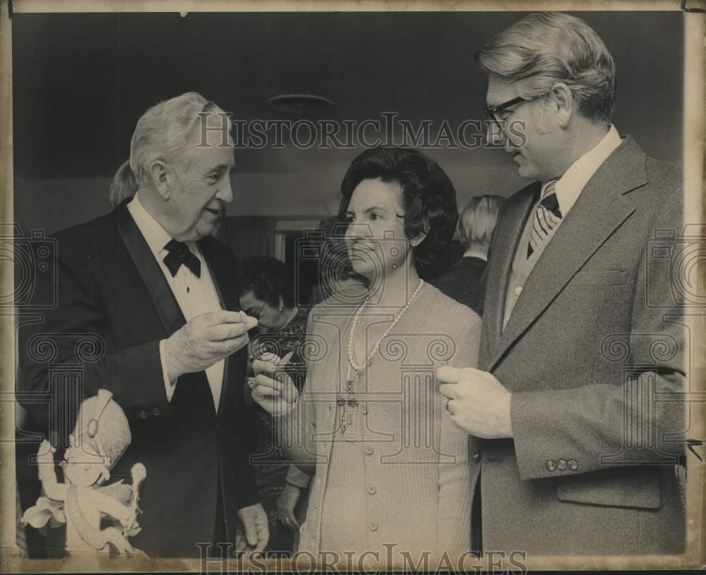 1975 Harold Greenlee with Mr. and Mrs. Clifton J. Bolner Texas - Historic Images