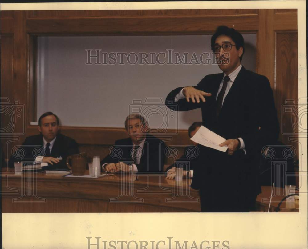 Mayor Henry Cisneros speaks at Alamo Dome Meeting with businessmen - Historic Images