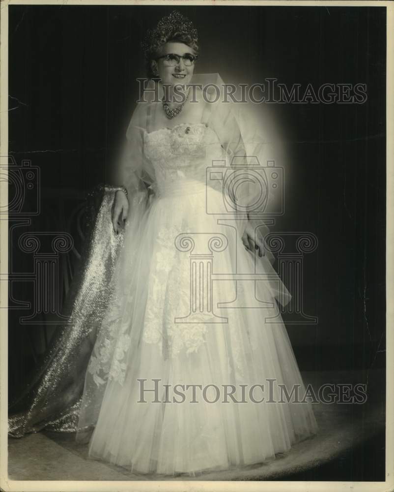 1958 Gladys W. Chapman, Supreme Queen-Historic Images