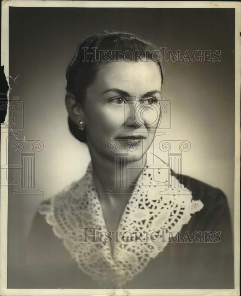 1957 Mrs. Alfred Brever, Texas - Historic Images