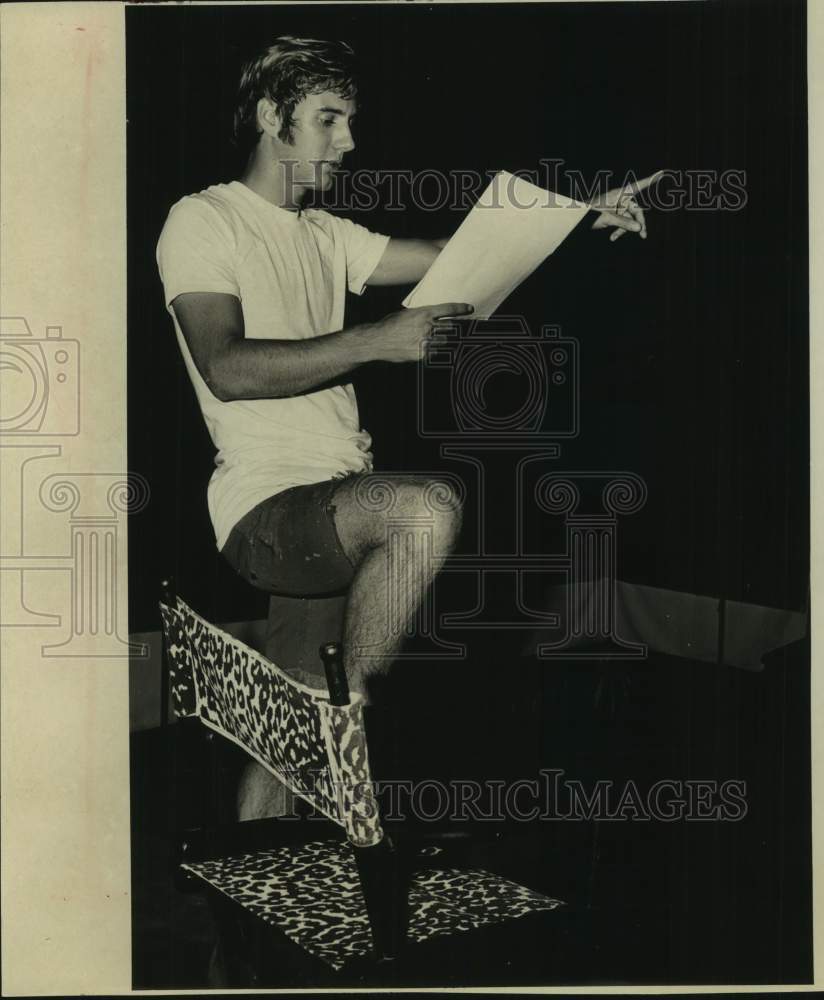 Press Photo Wayne Elkins at Event - Historic Images