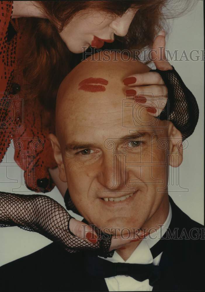 1988 Press Photo Actor Bob Thor in San Antonio Little Theater's 'Annie'- Historic Images