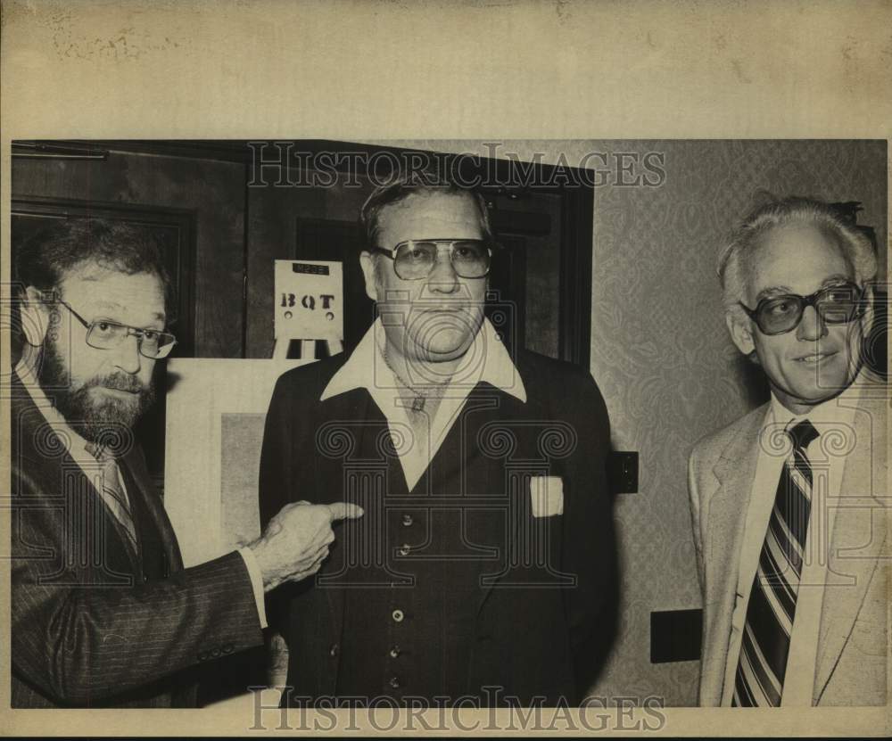 D. L. (Lee) Ferguson, Dick Hart of Richlee Developers, John Grigsby - Historic Images