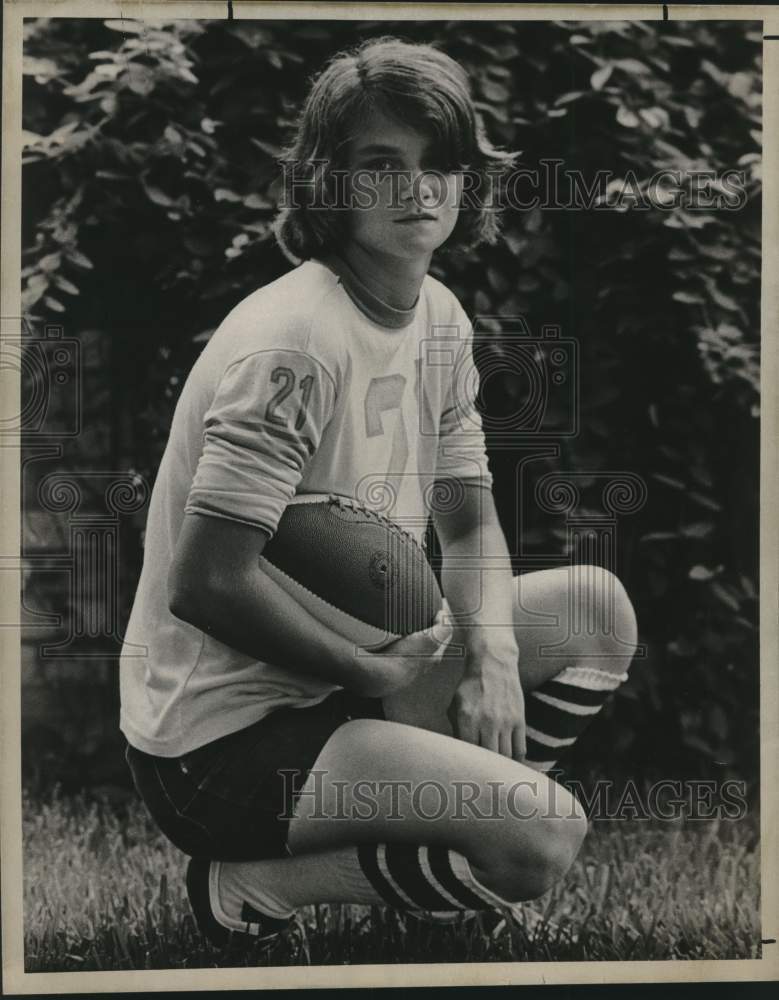 1975 Press Photo Maria Gignac, John Jay High School Football Player - Historic Images