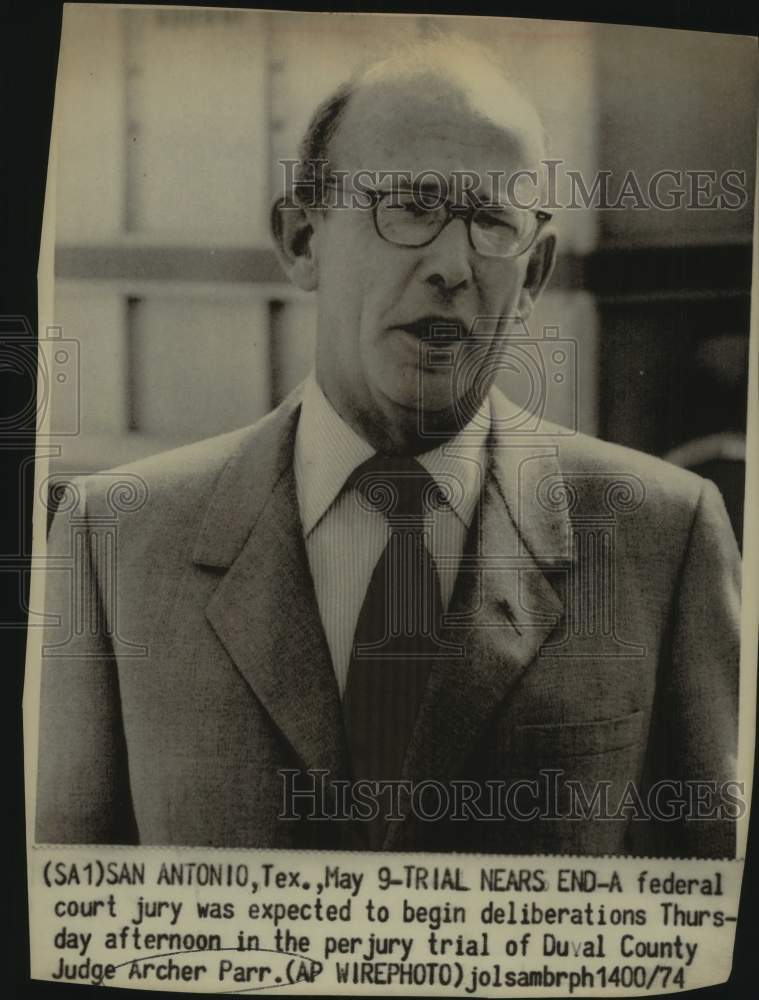 1974 Judge Archer Parr, on trial for perjury, San Antonio, Texas - Historic Images