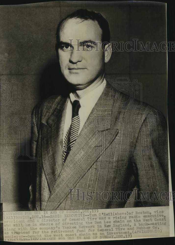 1950 Press Photo Tom O'Neil, General Tire and Rubber Vice President and - Historic Images