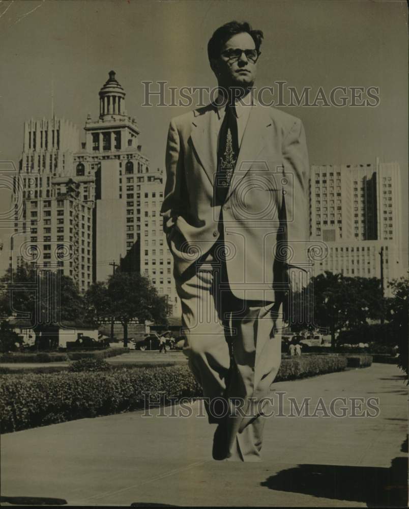 1951 George Feurmann Walking at Cityscape - Historic Images