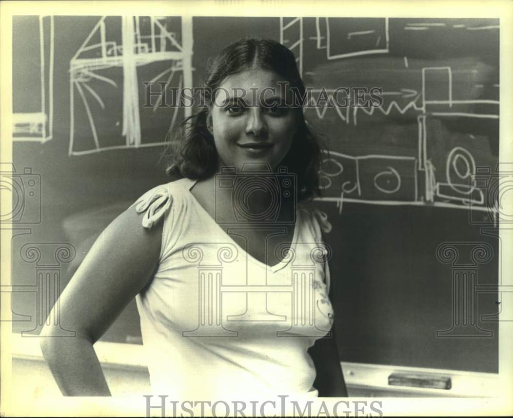 Press Photo Maria Palacios, St. Mary's University Engineering Degree Graduate - Historic Images
