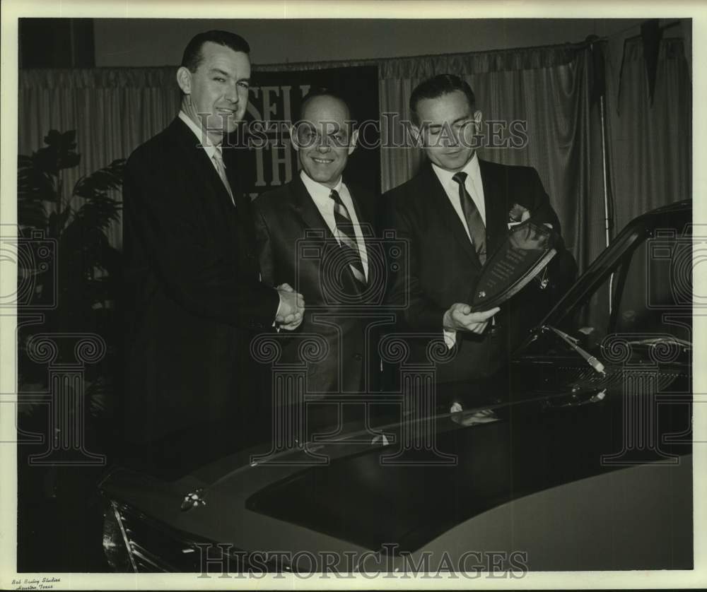 1967 Press Photo Orsinger Buick Company President Charles Orsinger with Managers - Historic Images