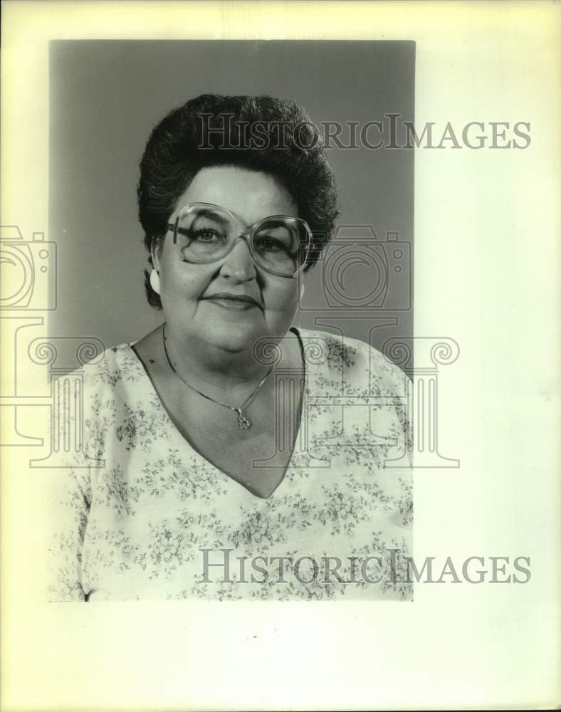 1988 Press Photo Mary Paninsky, Express News employee, San Antonio, Texas- Historic Images