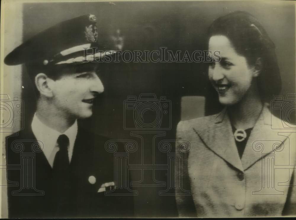 1943 Press Photo King Peter of Yugoslavia with Princess Alexandra of Greece - Historic Images