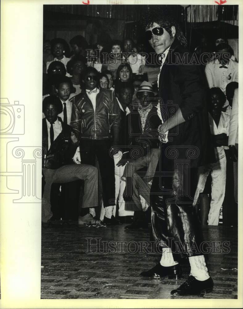 1984 Michael Jackson Look-a-Like Winner Anthony Perkins at Contest - Historic Images