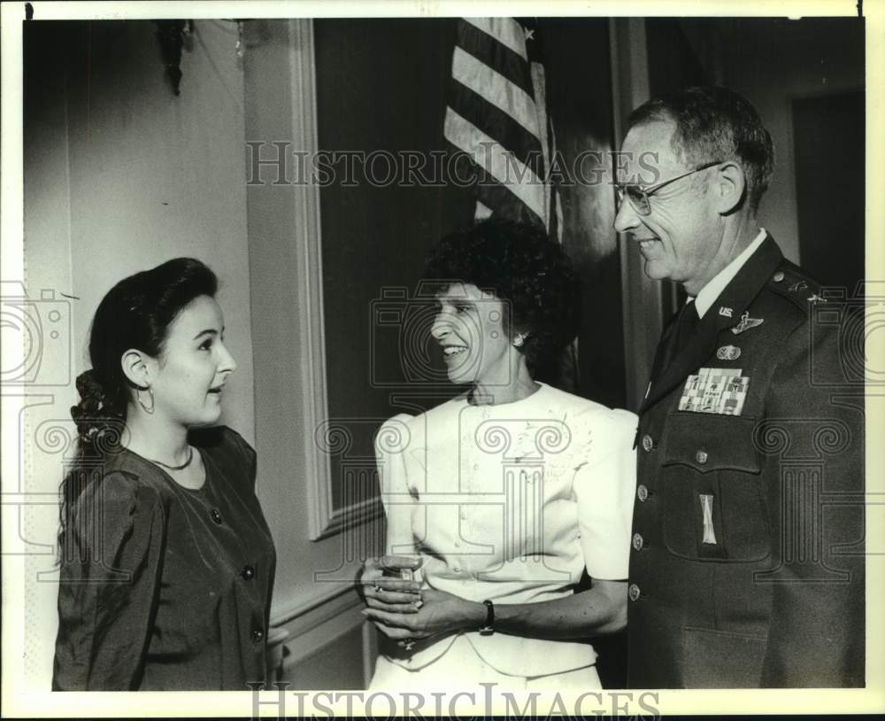 1990 Press Photo Major General David Reed at American Red Cross Meeting - Historic Images
