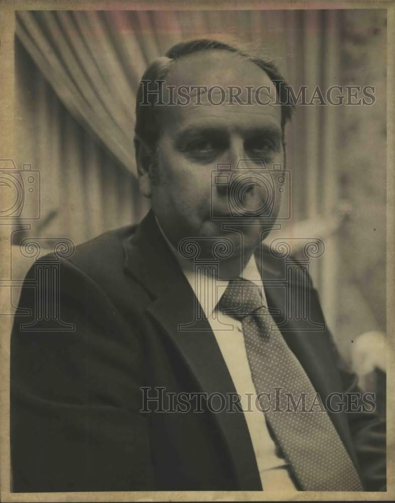 1977 Press Photo Tom Sharpe, San Antonio Private Employment Association, Texas - Historic Images