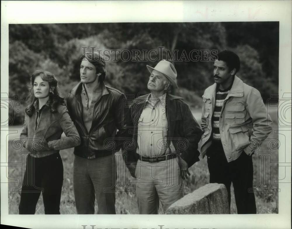 Press Photo Ray Vitte and co-stars in scene from &quot;The Quest&quot; on ABC-TV - Historic Images